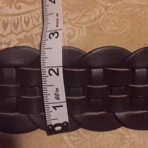 Belt -very unique & pretty! Smoke free! Gap size M - Picture 4 of 5